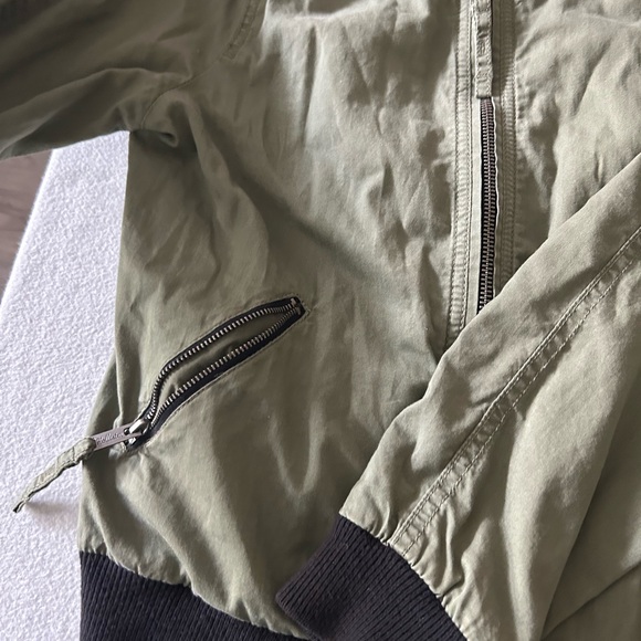 Green bomber jacket - Picture 4 of 4